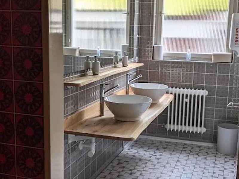 E955D0A986486EE8333D5C1BA0D77E9E