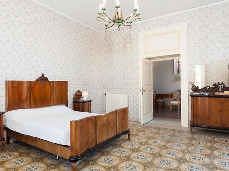 701B929594829E12C92AF1B710CE2750