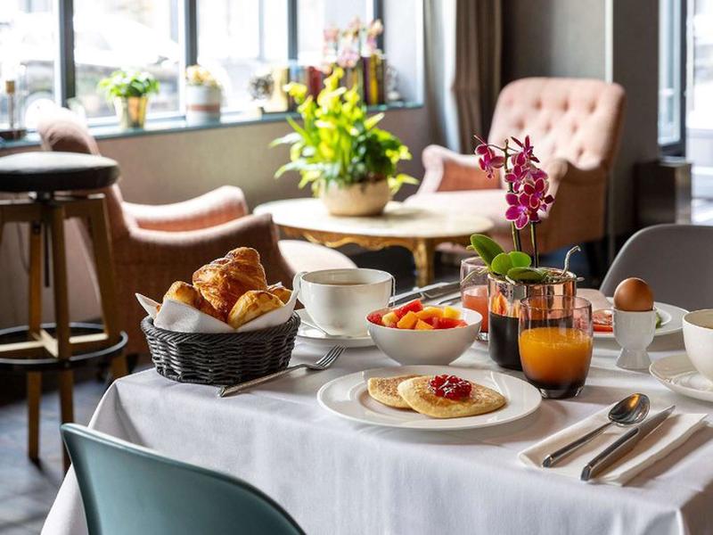 EDFB2DED65F4A8C251F27E2AFE3976F2