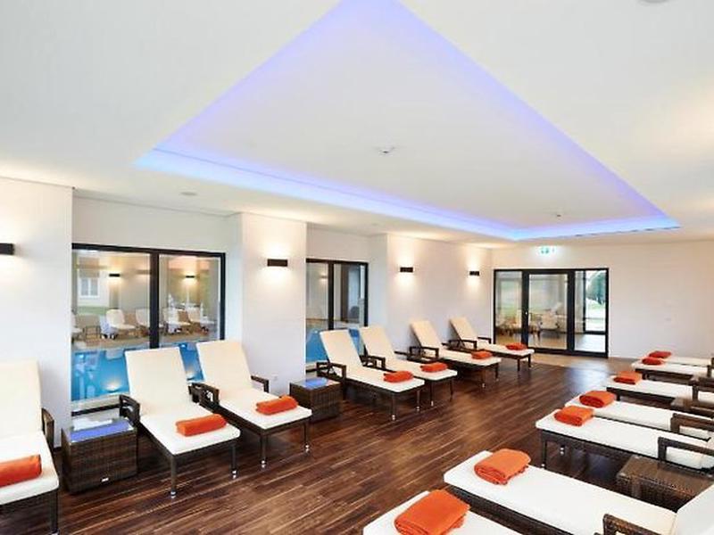 79D477C5785D8E049D3AFD187C9A3E25