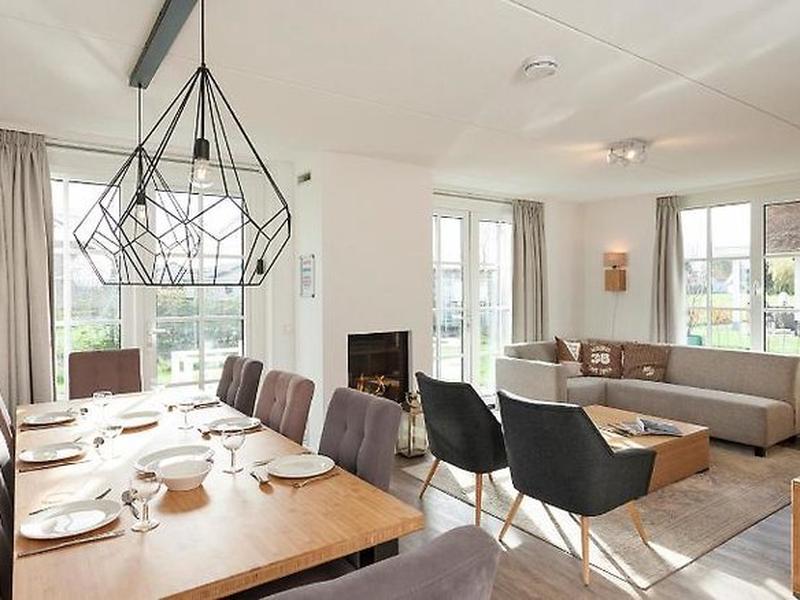 F7593155B89F9D1D848443647BC39F83