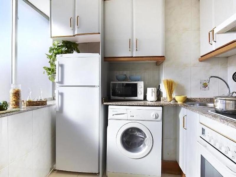 94A84856F1050363F93904666061D41C