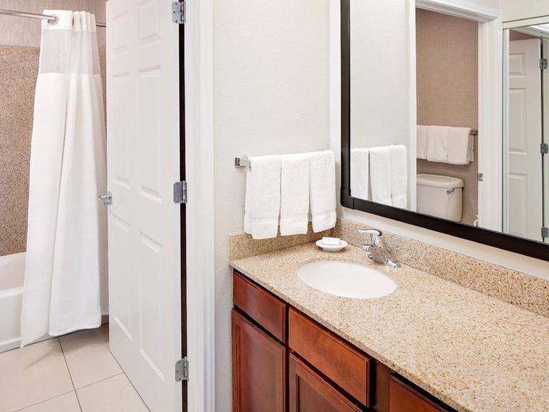 A65520AE210A8102D9A62FC8B4FF1FC8