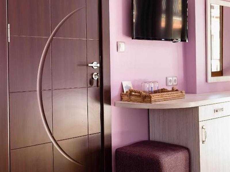 6249BA9CE156D7A79FA3BBAD0032A924