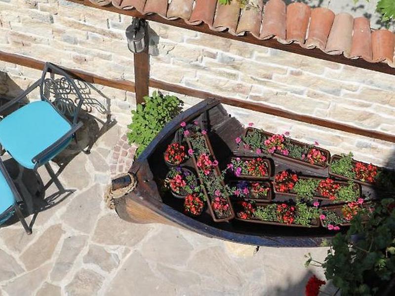 8B740FEA14D04F9EFEBC41CC9826664A