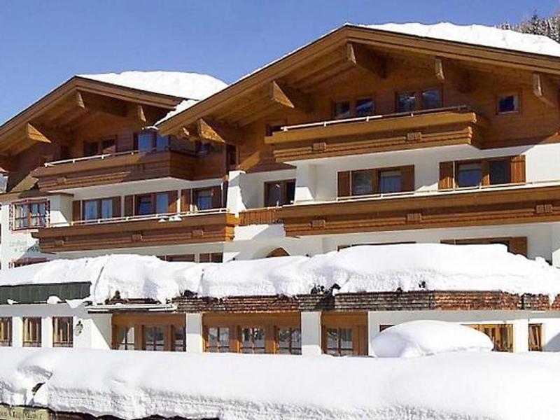 B8F59117944BCAEF2F71C982248E2AC3