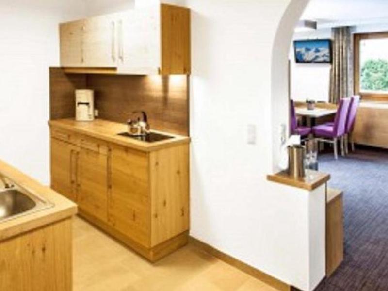 9B72B6B5DFEB86EF9213BE01A905D1AB