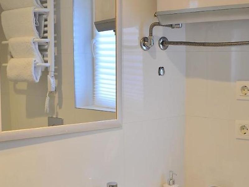 373EA4EFD8E6B6CED239D2C4B65D71DB