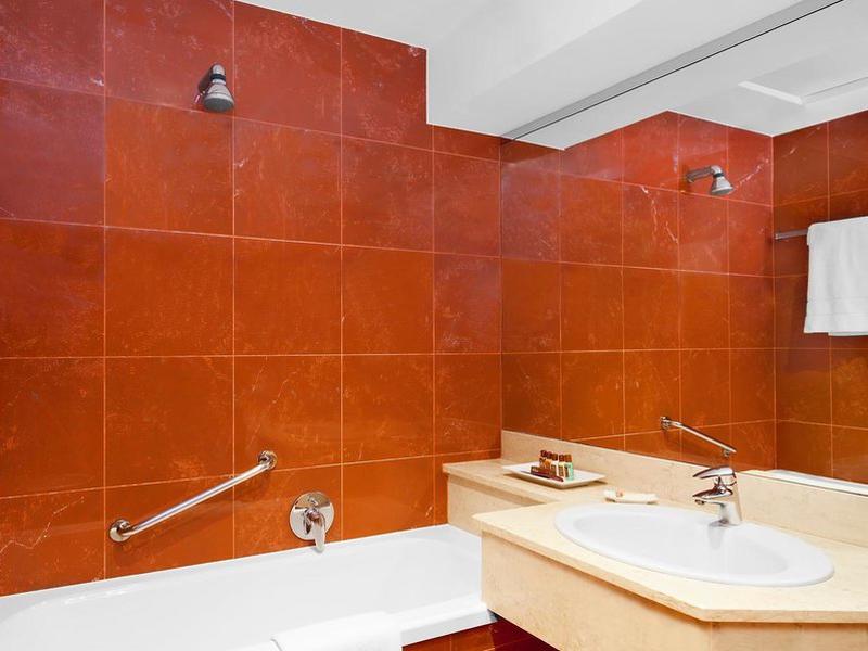 1996B54F55A6AC1339767F4D77192818