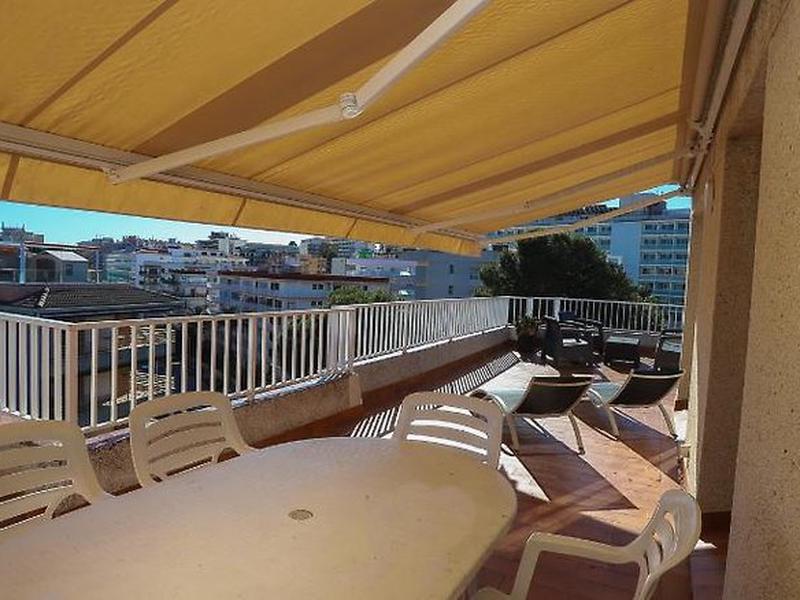 AFE8D084427E26C47B93DDF19FED778C