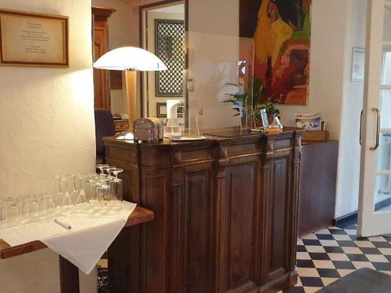 AC40073AFDEEF56E1B13CEEA8DF5E4D7