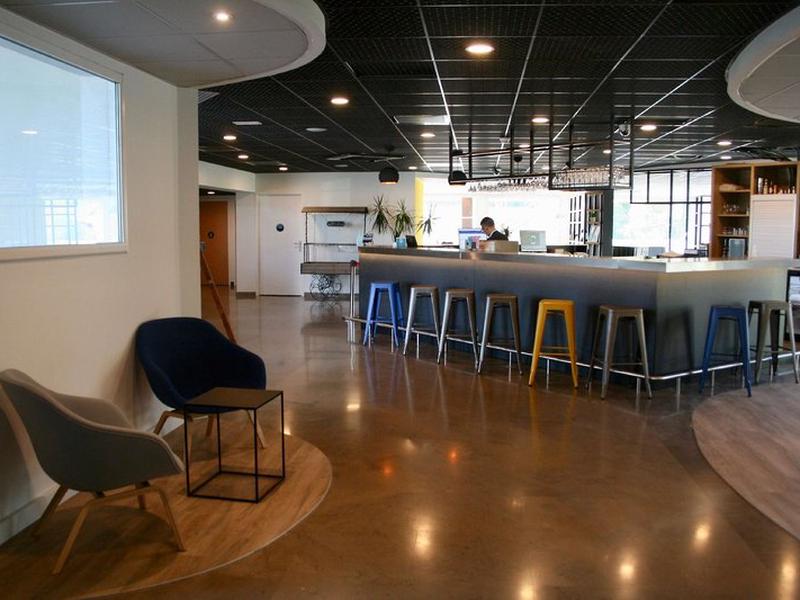 26B66C017CF53D822F82B562AF1A4D36