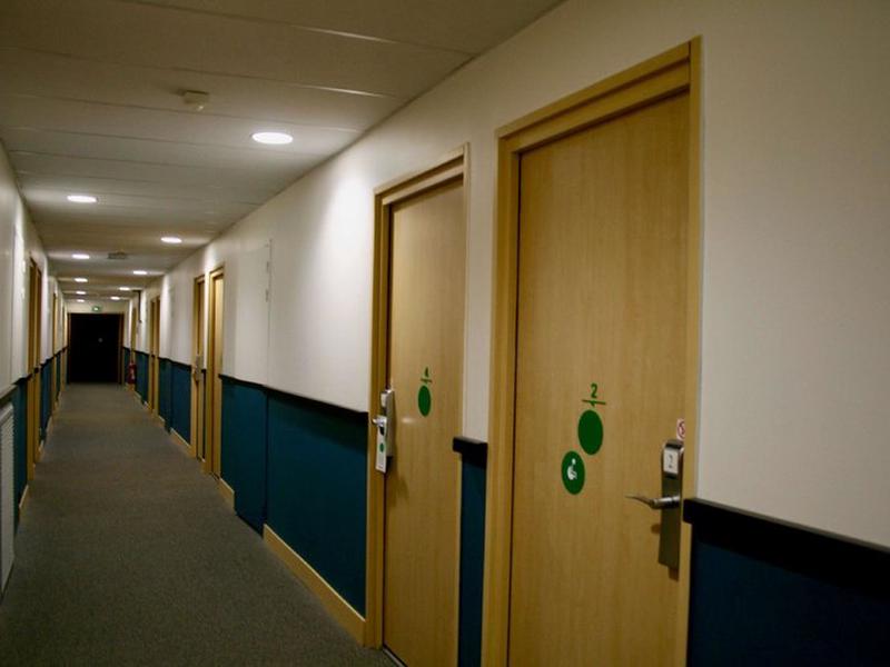 A43DBE8FA04E93A984E33ADFCE723177