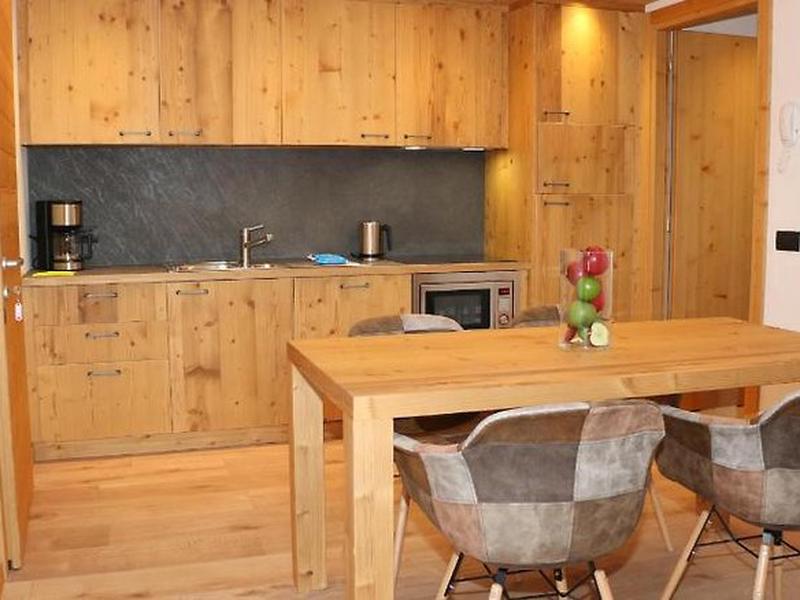 3B7CB1AA62C757DEB63A35E40FDEEB5C