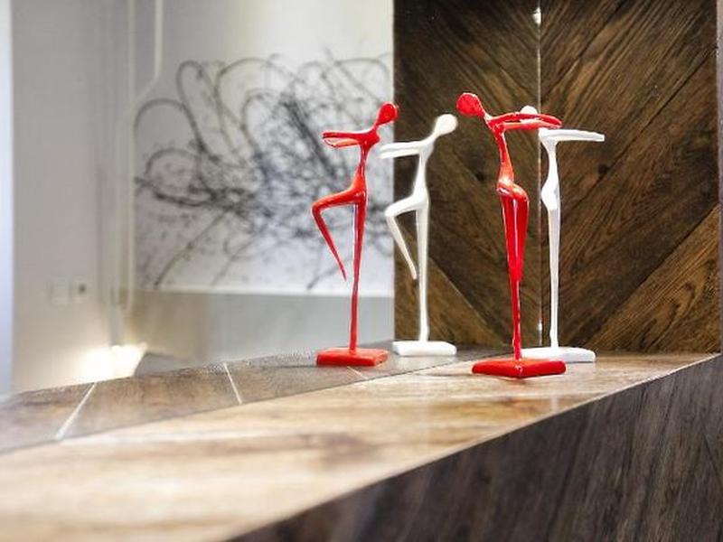 957DF5044601919DCA7910485E601063