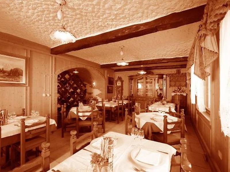 956099BB728F22FA56F28FC8484A6A4D