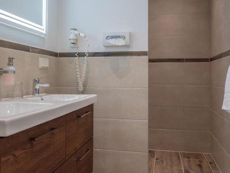 5B6B8DDE21CE329B8C1600E6D9E6E91F