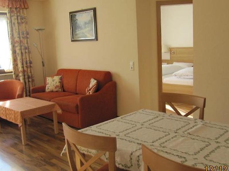 7594A9A72A1AE2A49BC50D74E0ADB941