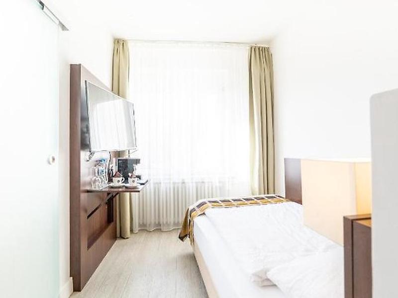 AC7206F6D27E43ED83A18FB5408924EE