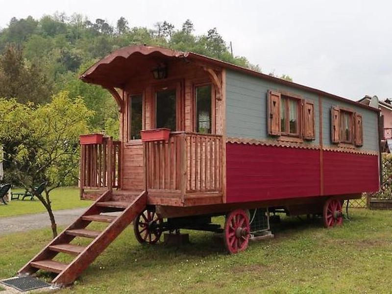 7F6F57B9AD9099DAB8429D3828D09E07