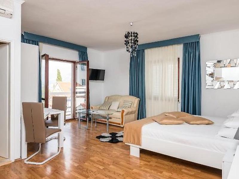 04E26F91E8D151E8AC84CE0EA2B8B1C2