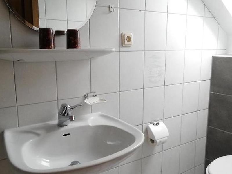 9D304047D693EADC3BD4F4B42FD4CF84