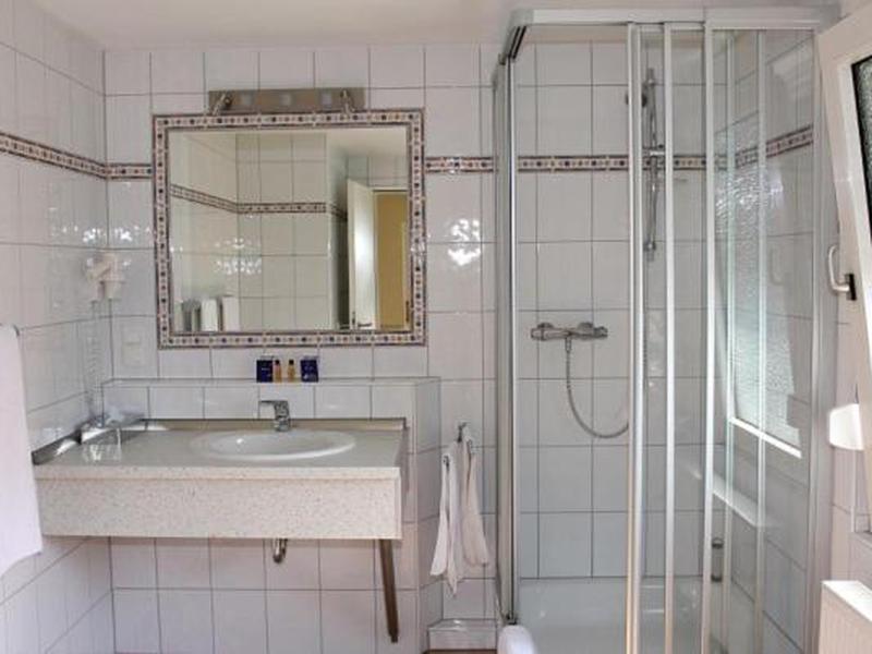 72E2CC55BA178299046D4F1ED0DA8139