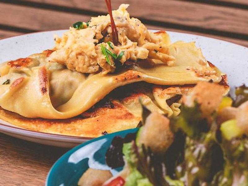 7F4DA76699625CF663210FCC8F9BB143