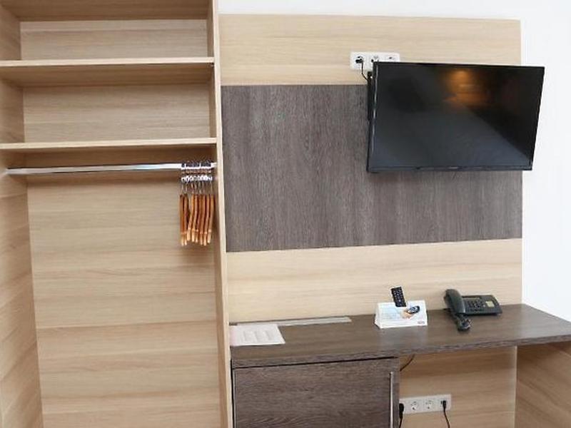 98F6478A8FB2108A15D65D8CABF607E9