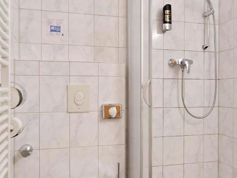 BF8CD39F05C0BF1DAF8E61D5C9B1495F