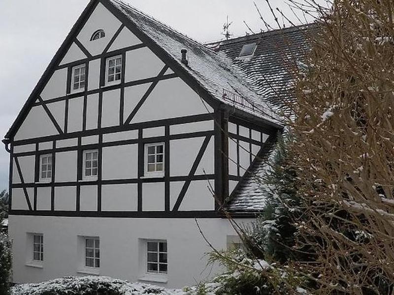 EB22C26A706D1679F3314CF0C90BF15D