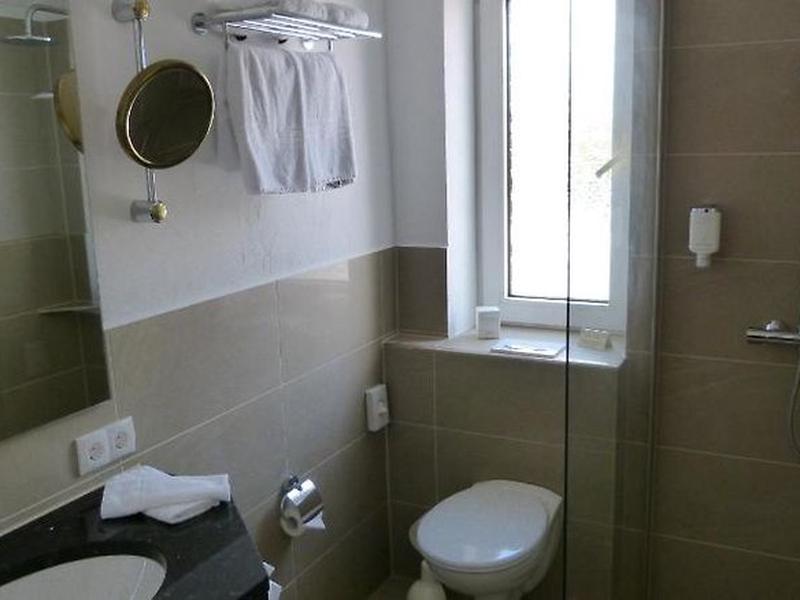 6406ABC7581B4E2915C1399858115C80