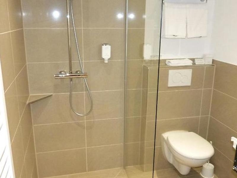 D444E3B9FF35A0152C746FFAA4DBEACE