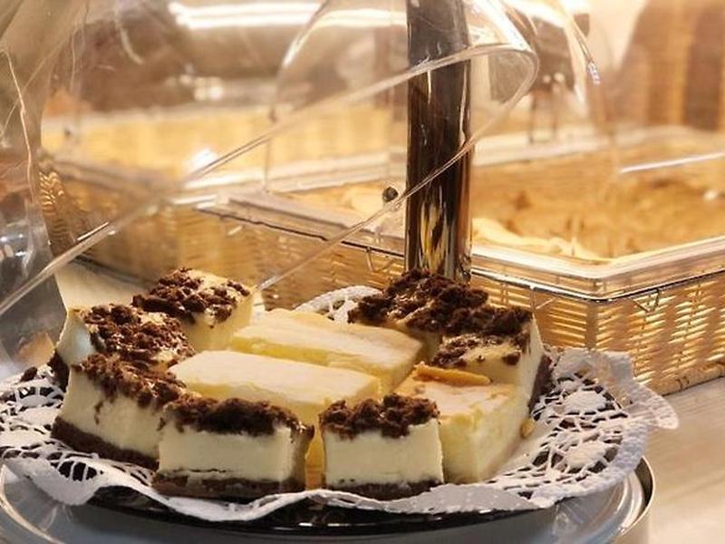 9B01D4407AC62A6C7636E7BD8AED8D77