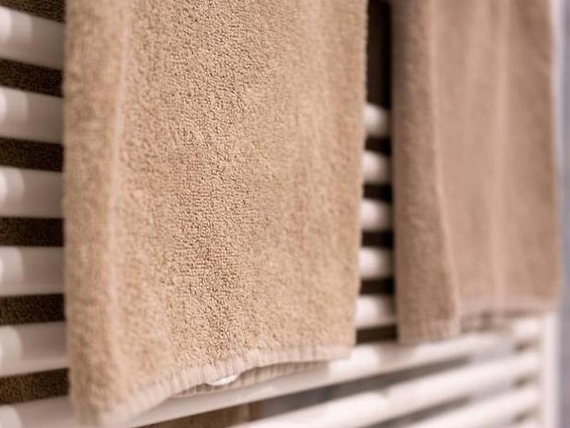 844297D9C57E1F8DD5A236B409A232DF