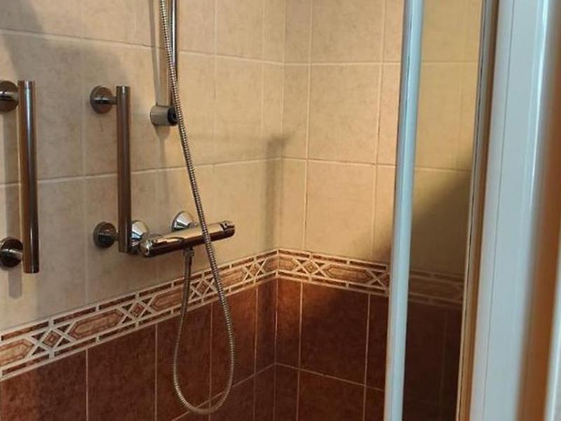 9BF3B08424AADC7C5723BD34416003AB