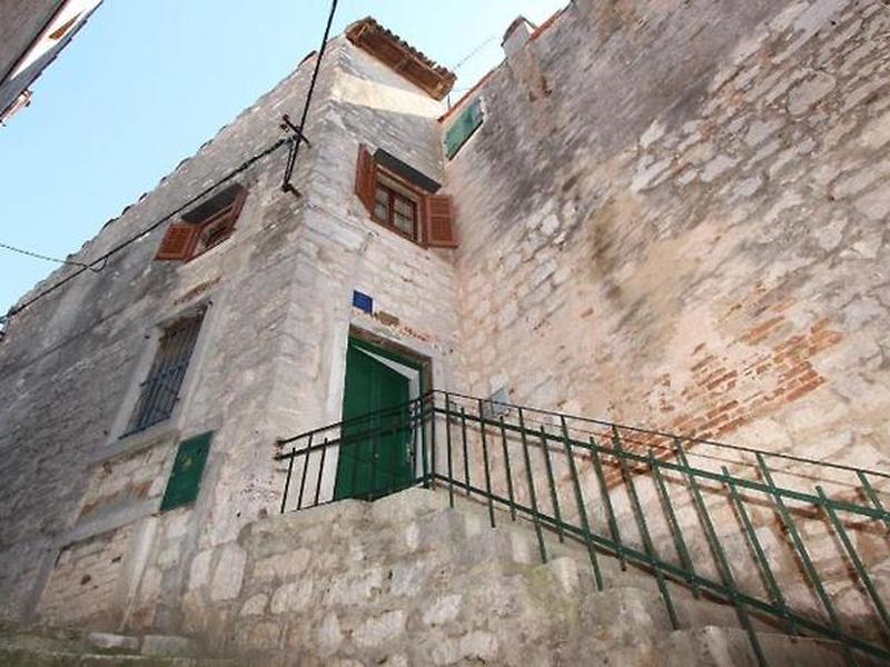 090478D81FC038A540C2B1C26DF3D263