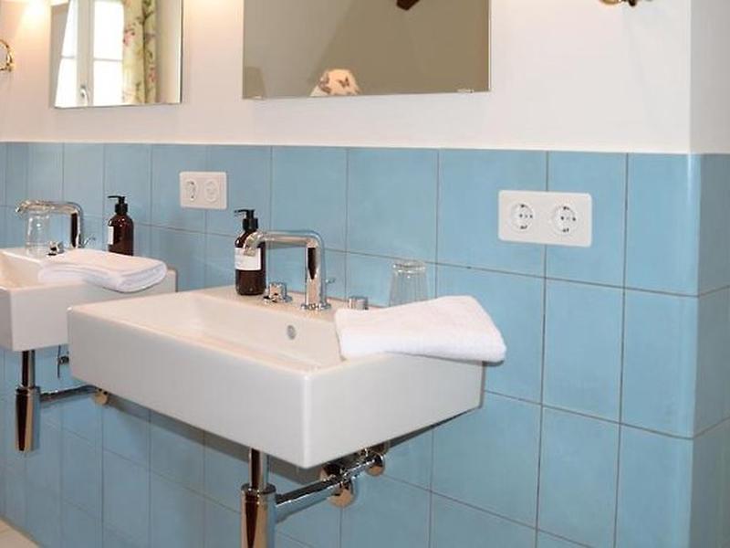 063B98EFF8E78D340AB39E4E3CB931B8