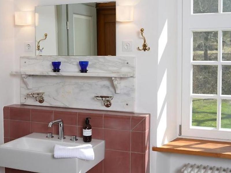 4B0F9EC7E0DF6F16E2E25ADC299C49FC