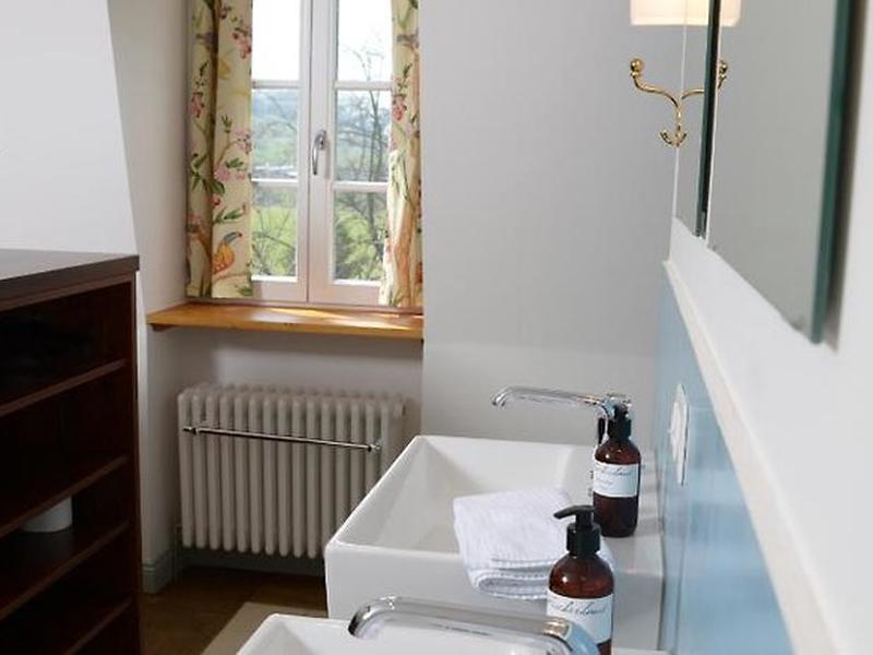 4EFC205E27FA31E43FD280F9EFFAD069