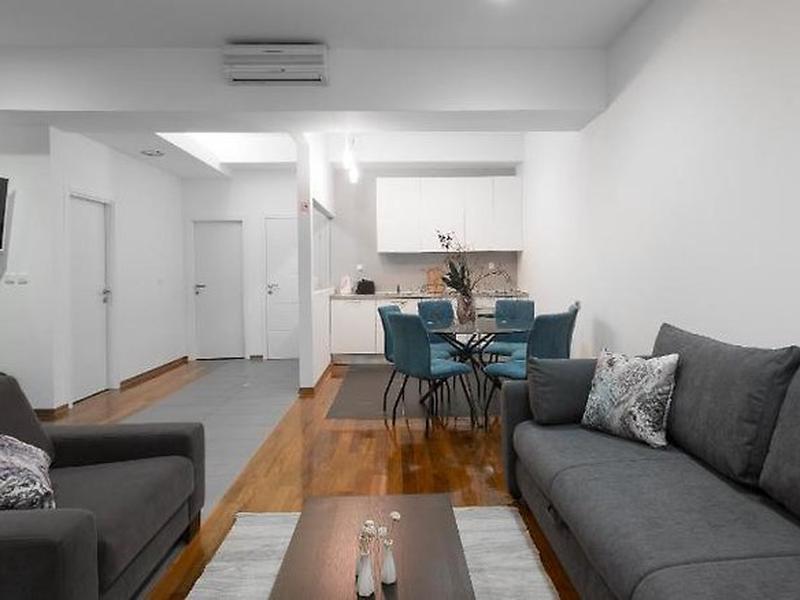 2C292508B9799C5D8603A40F4D842533