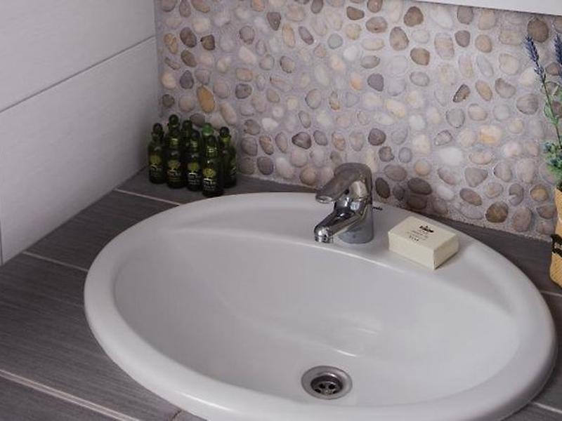 37C54FAC42B87F5722D89816E30C16D8