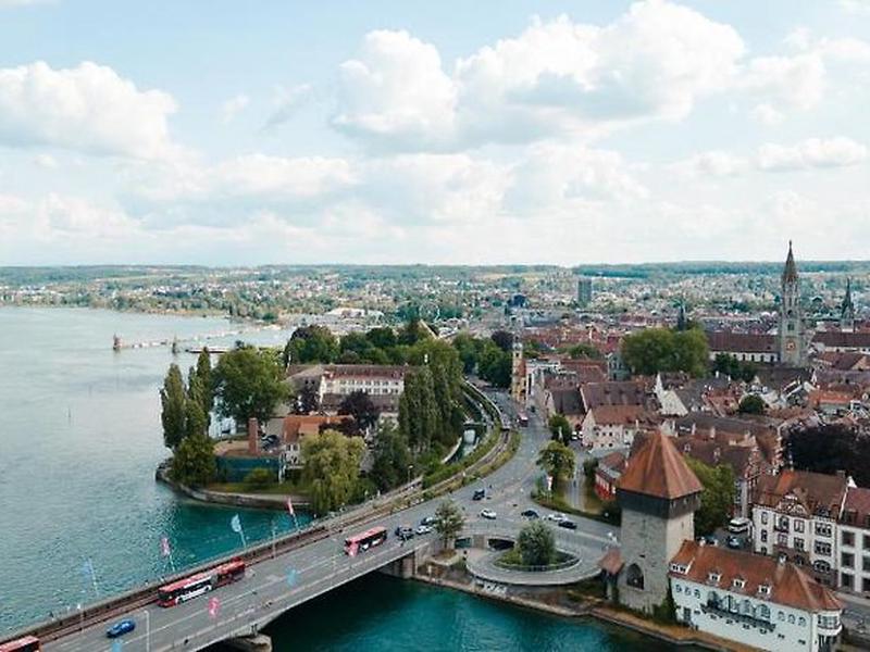 F0279DABEBF7381C7AAD4AF52803F2B0