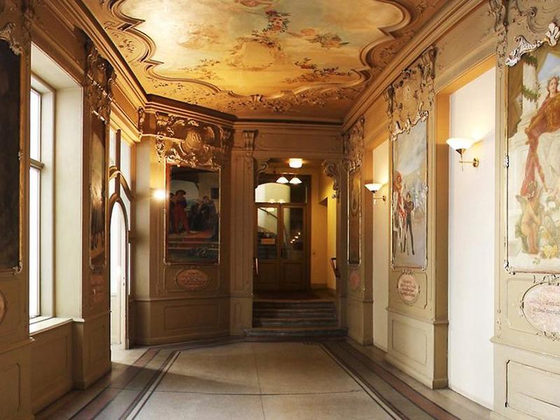 02CE9AEDD67CE605497EC9BCC651C3B7