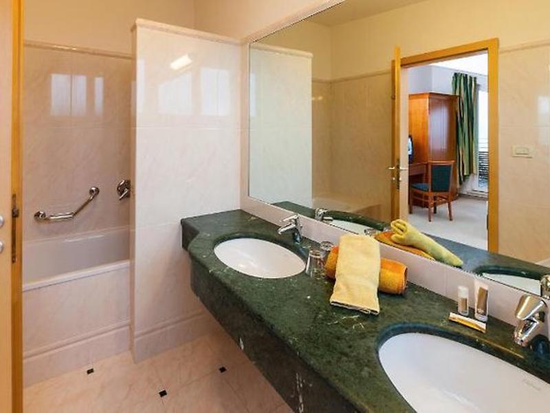 4537792E491F48533F37FCF2346B3526