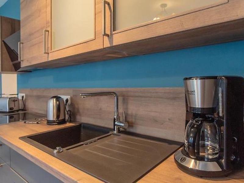 D8FD6973171A84E165FF5CEFEF10AA64