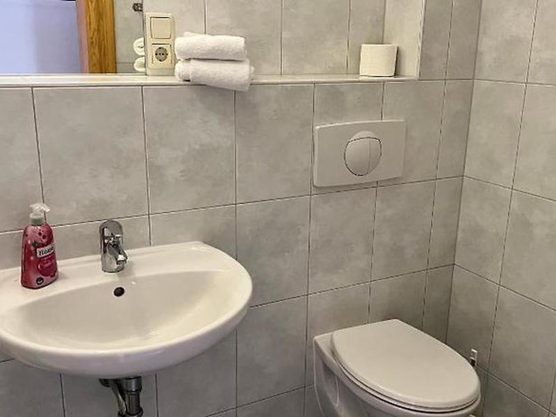 6FC4AFEF6116CA093F6D2A9050DF218E