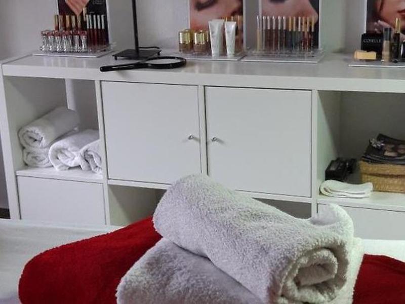 81E01E2F98E7A7759954F61D7A0FB1AA