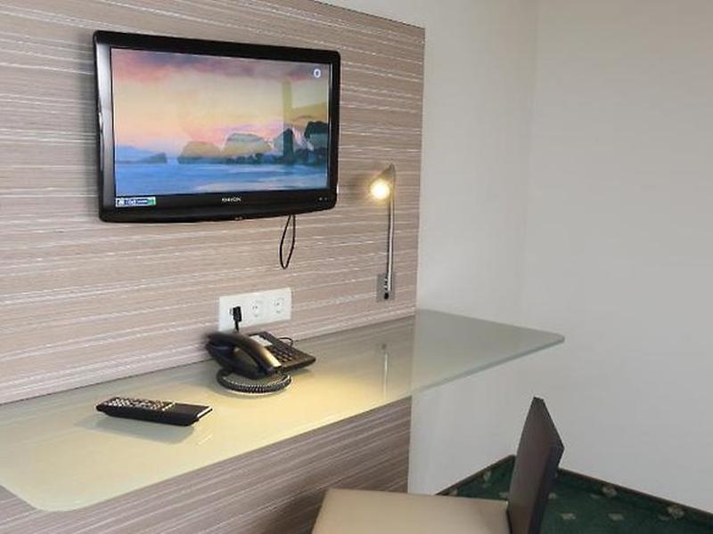 B99566B134A9B040447B1EEB553D172B