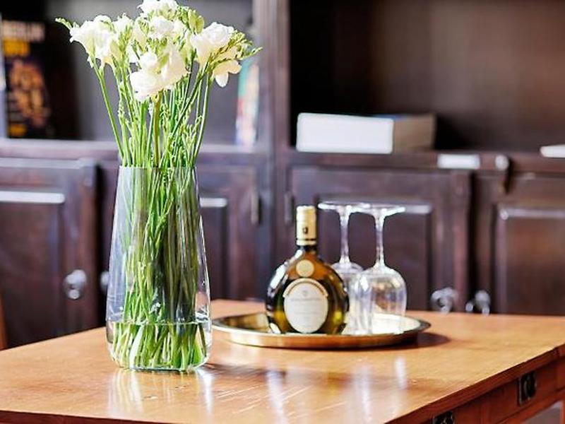 55BD85F2BA849F9E2962F47D4DE1F846